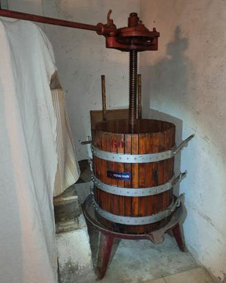 Attrezzatura Vinificazione - Torchio in legno
