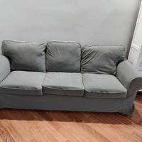 Divano Ektorp Ikea grigio-verde a tre posti