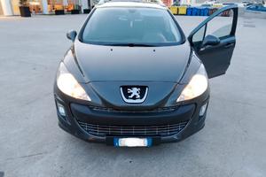 PEUGEOT 308 1.6 HDI 110 CV SW con tetto panoramico