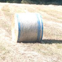 fieno prato ultimi rotoli 