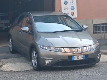 HONDA Civic 1.4 i-DSi 5p.