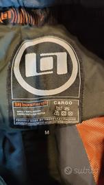 Pantaloni da snowboard BASTARD.
M