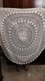 tovaglie e centrini fatti a mano con uncinetto 