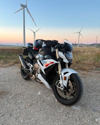 Bmw s1000r