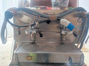 Macchina da caffè e macinacaffè 