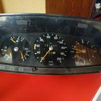 cruscotto Mercedes W123