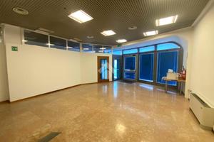 NEGOZIO A SELVAZZANO DENTRO