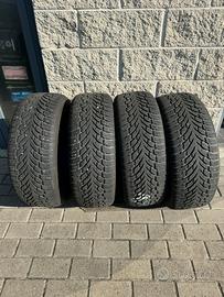 Nokian WR SUV4 225/55/18 102H invernali