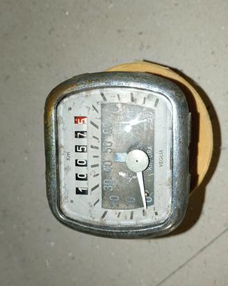 contakm vespa faro basso 