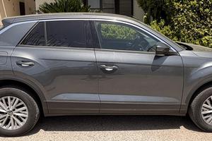 volkswagen T-roc 2.0 TDI bussiness 150cv