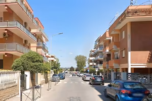 Torvaianica accogliente trilocale arredato