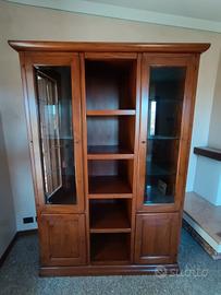 Vetrina in legno massello 