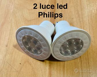 2 luce Led Philips