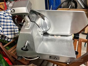 Affettatrice Professionale FAC F 300 E