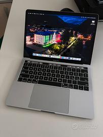 Apple MacBook PRO - 16 GB RAM - 1 TB