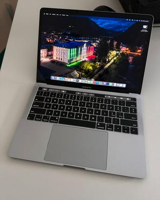 Apple MacBook PRO - 16 GB RAM - 1 TB