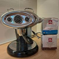 macchina caffè Illy X7.1
