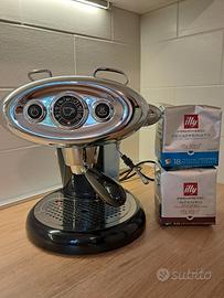 macchina caffè Illy X7.1