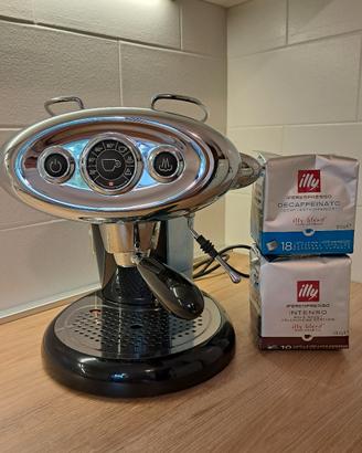 macchina caffè Illy X7.1