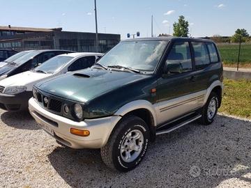 NISSAN Terrano II 2.7 Tdi 3 porte SE