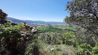 Rustico / Casale di 239 m² a Campello sul Clitunno