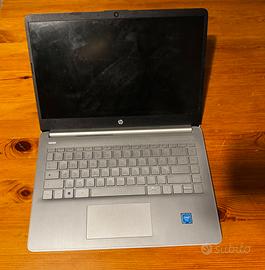 PC HP, AIR PODS PRO E BASETTA DI RICARICA APPLE