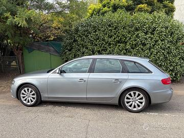 AUDI A4 AVANT B8
