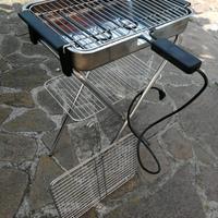 Barbecue elettrico in acciaio inox con supporto