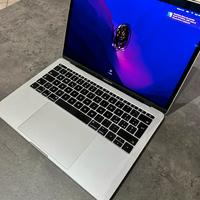 Macbook pro 13” 2017 i5 8gb 256gb no trackpad