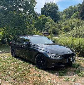 BMW 320i F30 - Sport Line - Automatica