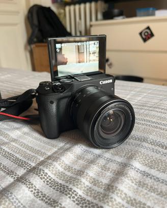 Mirrorless Canon EOS M3