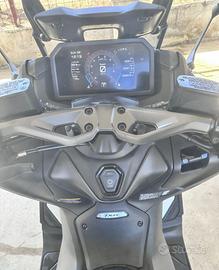 yamaha  Tmax 560