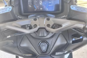 yamaha  Tmax 560