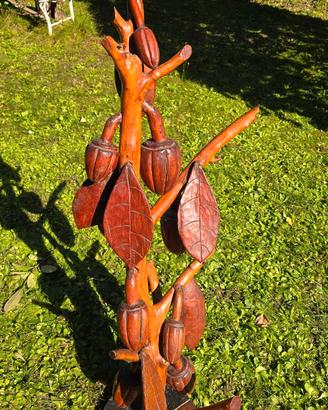 Scultura artigianale legno Sri Lanka pianta cacao