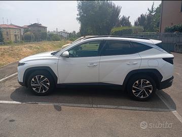 Hyundai Tucson 48 v