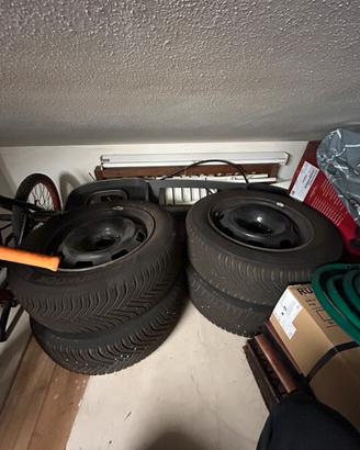 Cerchi e Gomme 4x108 r15 195/60