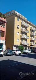 ATTICO 5 SENZA ASCENSORE ASCENSORE CON AMPIO TERR