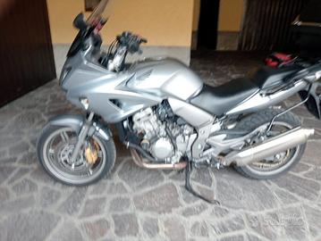 hnda cbf  1000 st