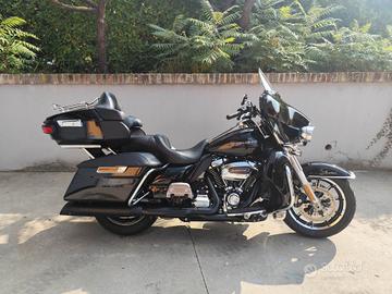 Harley-davidson FLHTK Electra Glide Ultra Limited 