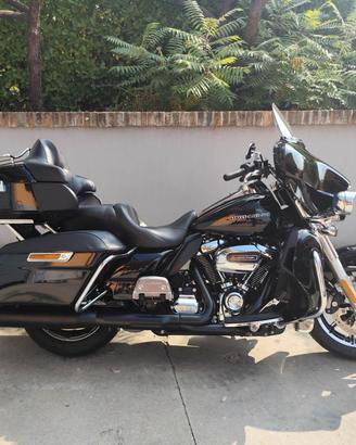 Harley-davidson FLHTK Electra Glide Ultra Limited 