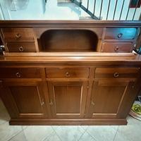 Mobile in legno massiccio