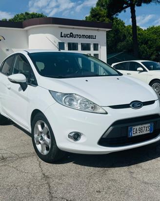 Ford Fiesta 1.4 5 porte Bz.- GPL Titanium