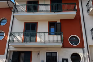 Immobile lioni - via san bernardino