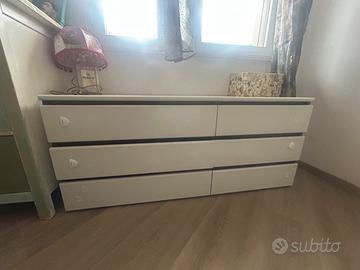 Cassettiera in legno massello bianca