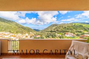 Torpé | Loc. Brunella | Trilocale con ampia veran