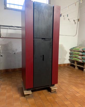 Stufa a pellet Palazzetti idro Hammer 23,9 Kw