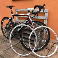 Bici da corsa in carbonio kuota