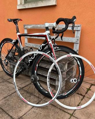 Bici da corsa in carbonio kuota