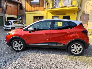 Renault Captur 2018 con 56000km 110cv 