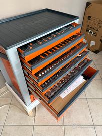 Carrello Beta con utensili